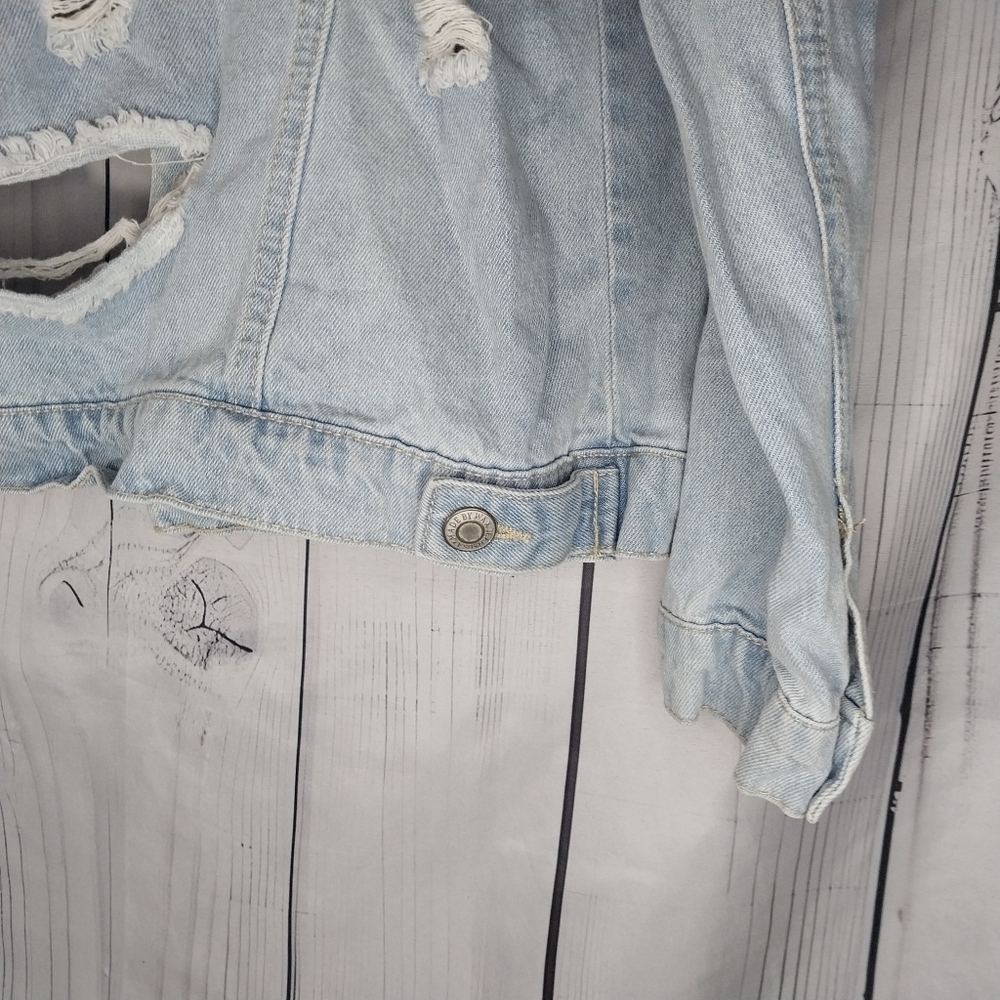 Wax Jean Basic Denim Light Wash Grunge Edgy Thrashed Y2K Festival Denim Jacket - Picture 14 of 15